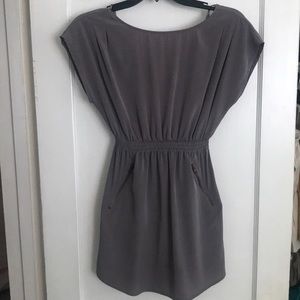 Mauve dress/ top with two zipper pockets